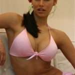 Renata Gonzalez Fotos en Bikini Rosado 8
