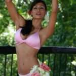 Renata Gonzalez Fotos en Bikini Rosado 5